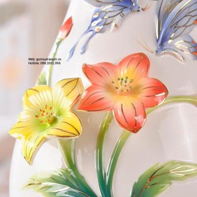 BÌNH THỦ CÔNG ĐẮP NỔI BƯỚM VÀ HOA